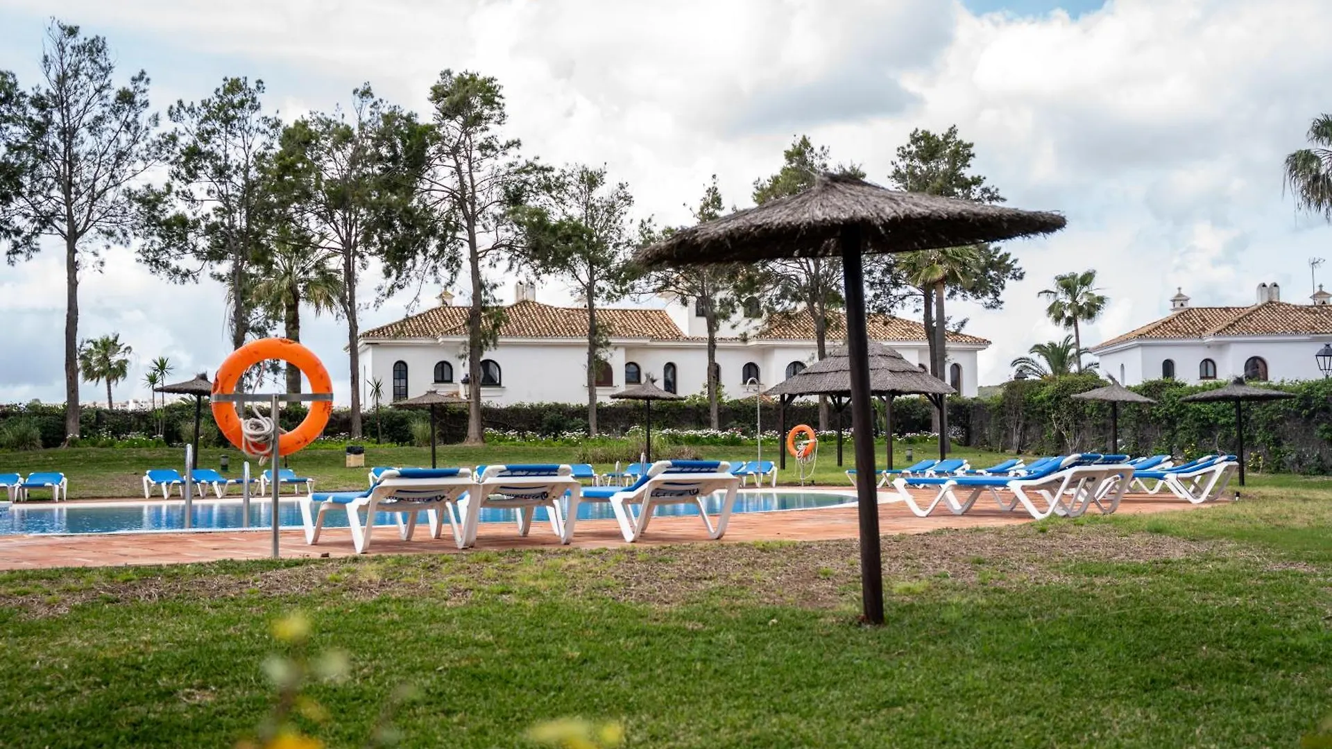 Sea View Apartment With Great Terrace And 4 Pools - Duquesa Suites 430 Manilva